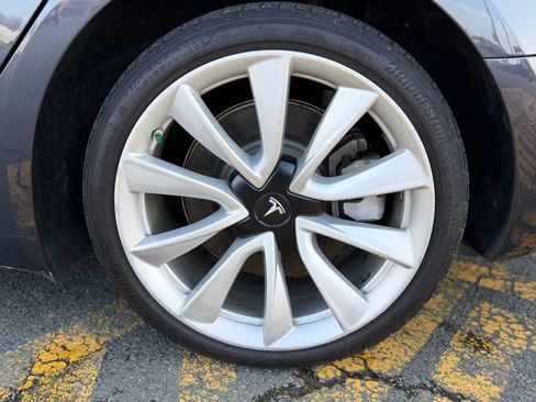 Used 2018 Tesla Model 3 Long Range image 7