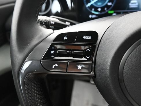 Used 2025 Hyundai Elantra Limited image 26