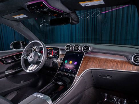 Certified 2026 Mercedes-Benz GLC 300 image 13