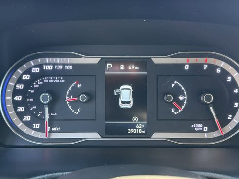 Used 2023 Hyundai Tucson SE image 16