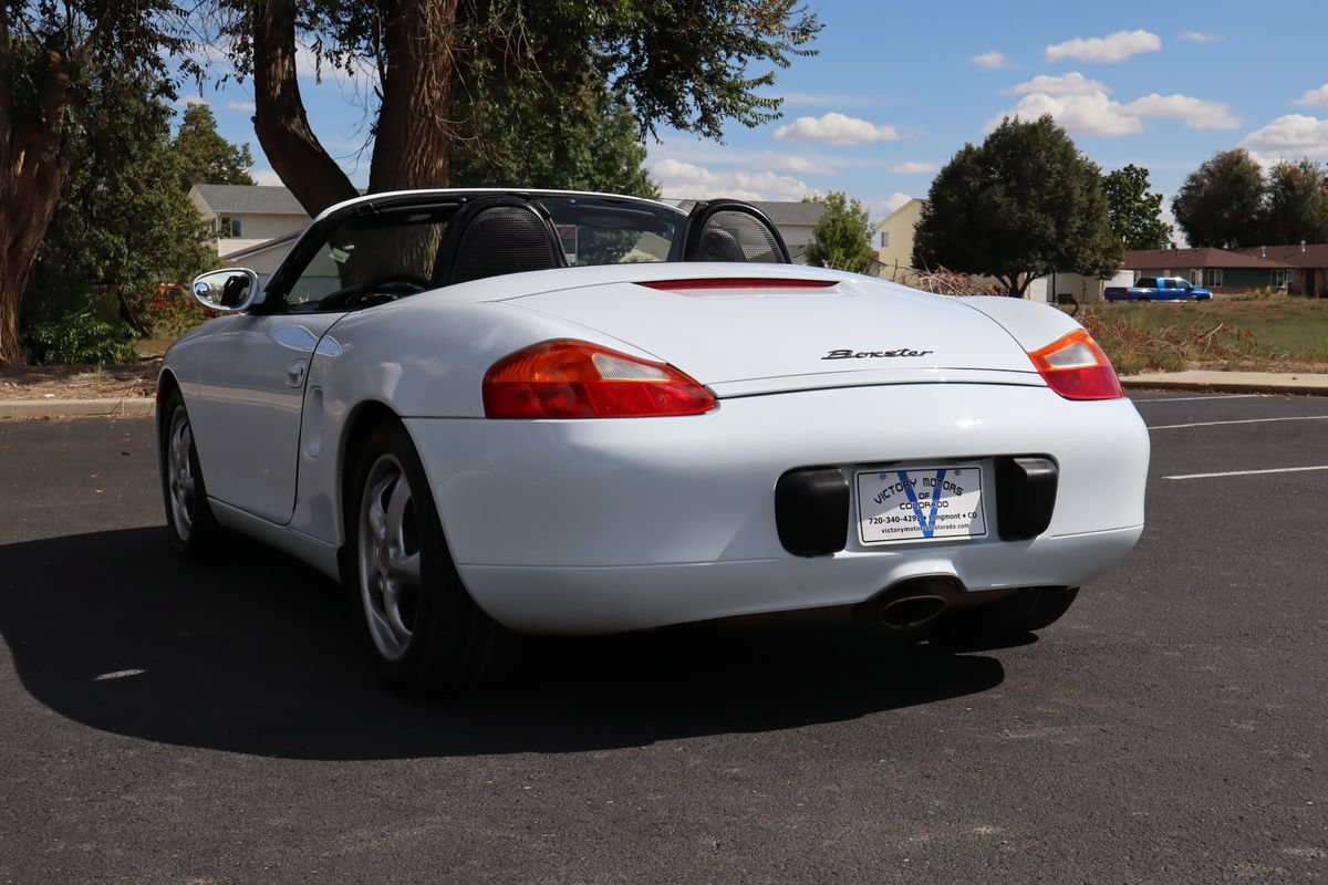Used 1999 Porsche Boxster RWD image 7