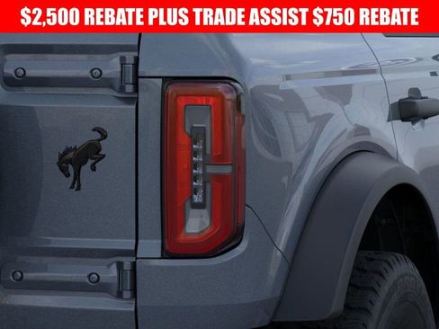 New 2025 Ford Bronco Outer Banks image 23