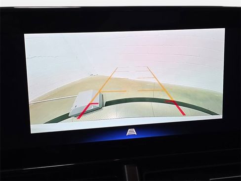 Used 2025 Chevrolet Trax ACTIV w/ Driver Confidence Package image 23