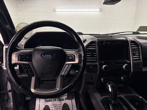 Used 2017 Ford F150 Platinum image 7