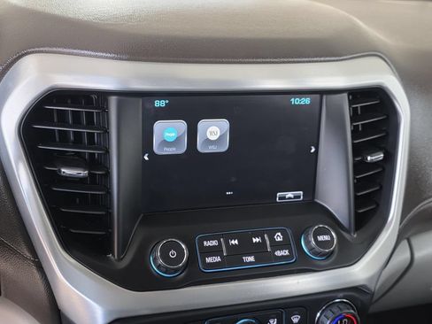 Used 2019 GMC Acadia SLT FWD image 18