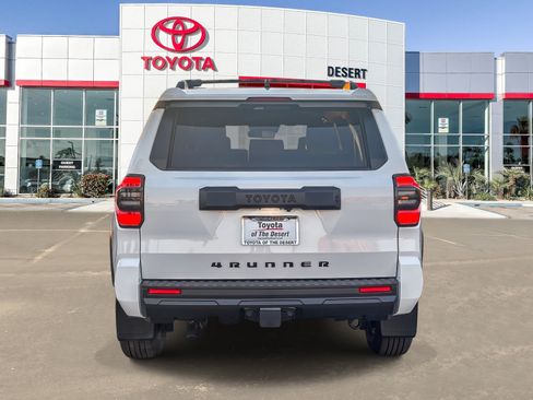 New 2026 Toyota 4Runner SR5 AWD/4WD image 6