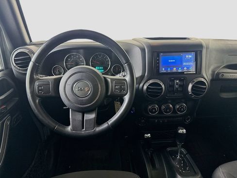 Used 2018 Jeep Wrangler Unlimited Sport S AWD/4WD image 19