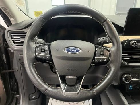 Used 2022 Ford Escape Titanium w/ Titanium Elite Package AWD/4WD image 22