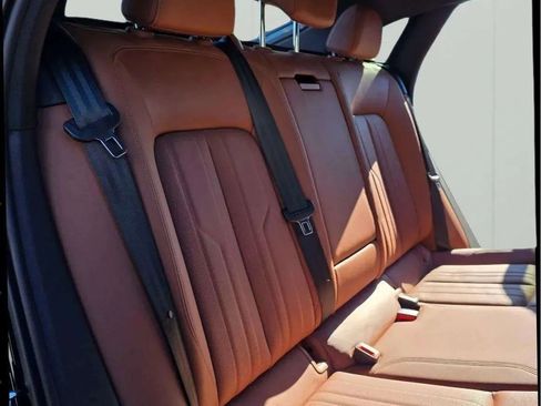 Used 2022 Audi e-tron Premium Plus w/ Premium Plus Package image 22