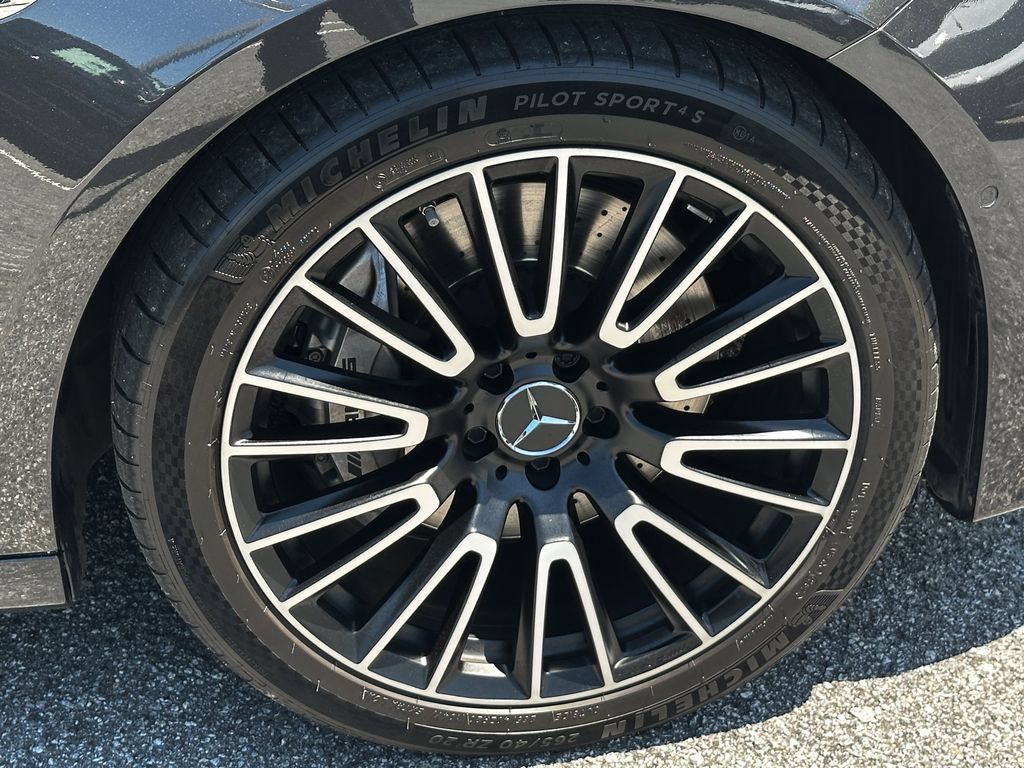 Certified 2025 Mercedes-Benz E 53 AMG e 4MATIC Sedan image 14