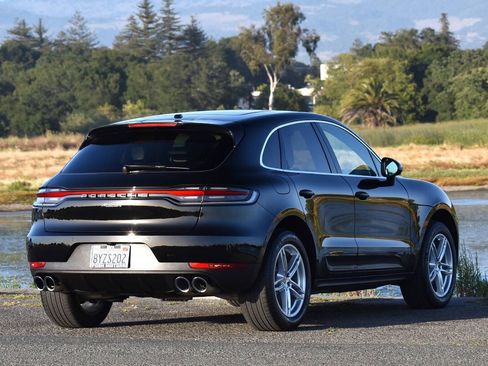 Used 2021 Porsche Macan AWD/4WD image 21
