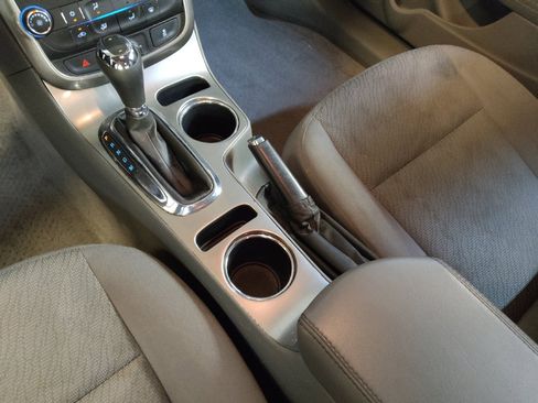 Used 2016 Chevrolet Malibu LS FWD image 26
