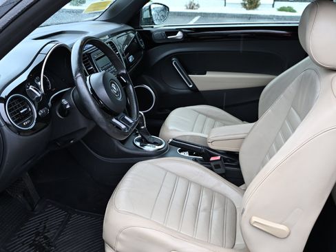 Used 2013 Volkswagen Beetle 2.5 50's Edition image 13