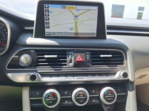 Used 2019 Genesis G70 3.3T Design image 28