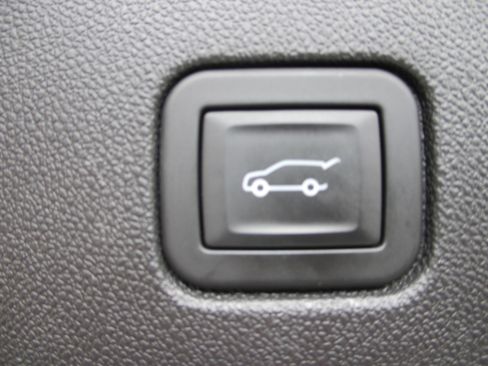 Used 2024 Chevrolet Equinox LT w/ LPO, Floor Liner Package image 11