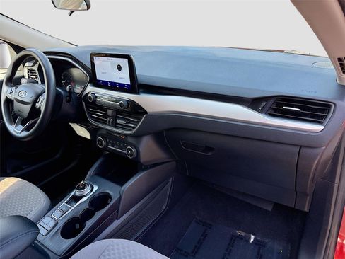 Used 2020 Ford Escape SE image 29