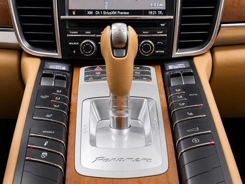 Used 2010 Porsche Panamera S RWD image 45