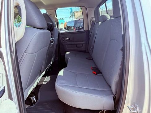 Used 2014 RAM 1500 Classic SLT RWD image 20