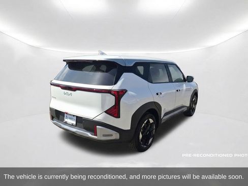 Used 2027 Kia Seltos S FWD image 6