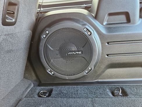 Used 2022 Jeep Wrangler Unlimited Sahara image 17