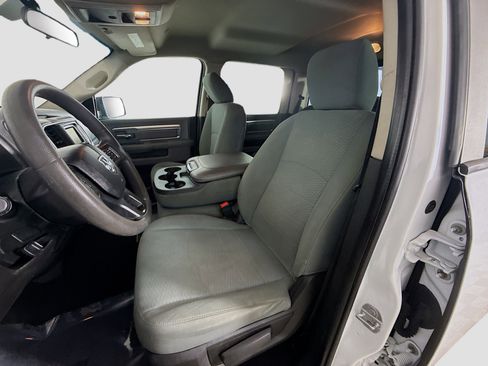 Used 2020 RAM 1500 Classic SLT image 21