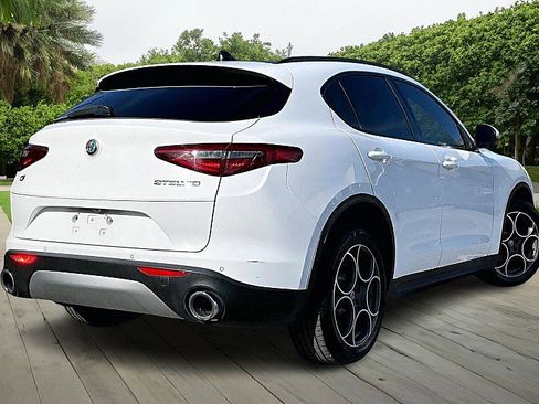 Used 2018 Alfa Romeo Stelvio Sport w/ Quick Order Package 22J Sport image 2