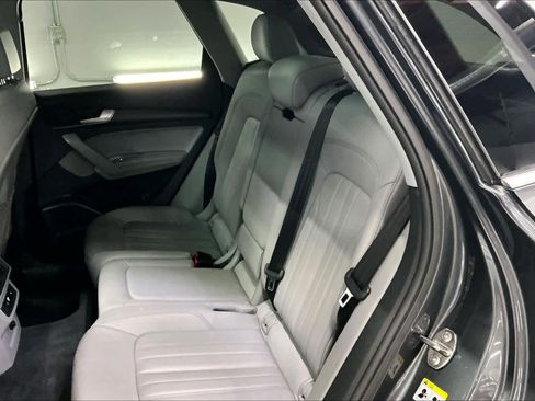 Certified 2023 Audi Q5 2.0T Premium Plus w/ Premium Plus Package image 28
