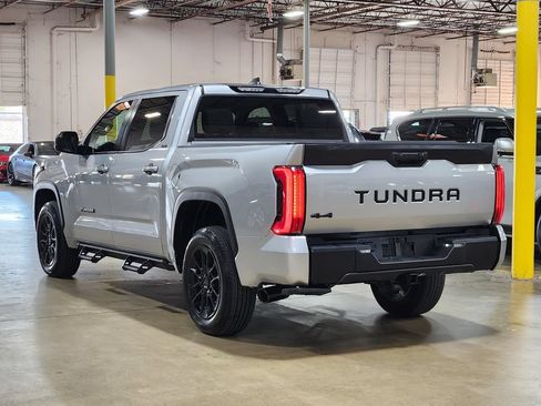 Used 2024 Toyota Tundra SR5 w/ SR5 Premium Package AWD/4WD image 11