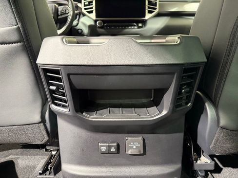 New 2026 Toyota Tundra Limited AWD/4WD image 19