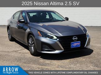 Used 2025 Nissan Altima 2.5 SV FWD video 2