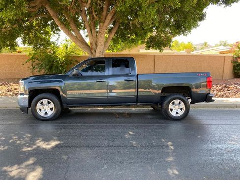 Used 2018 Chevrolet Silverado 1500 LT AWD/4WD image 70