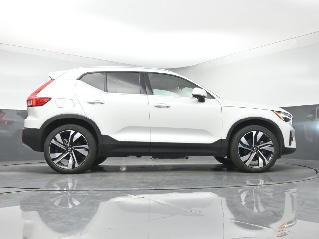 Used 2024 Volvo XC40 B5 Plus w/ Climate Package AWD/4WD image 17
