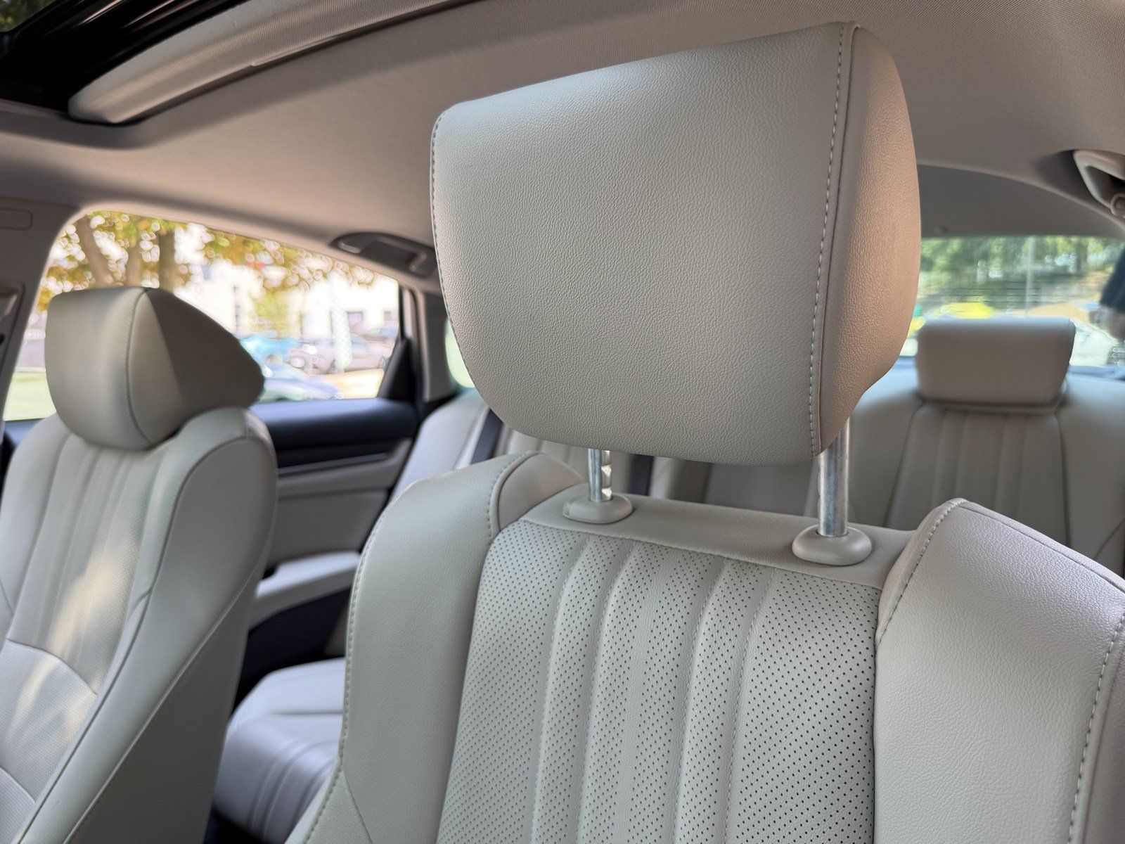 Used 2021 Honda Accord EX-L image 27