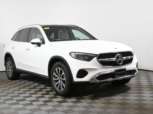 Certified 2026 Mercedes-Benz GLC 300 4MATIC image 9