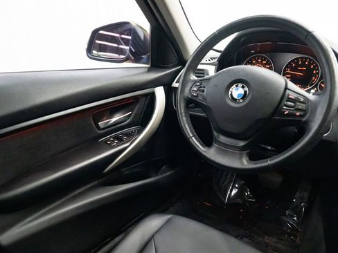 Used 2017 BMW 320i Sedan image 11