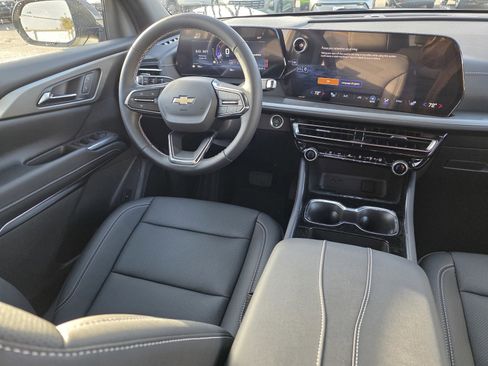 New 2025 Chevrolet Traverse LT w/ Driver Confidence Package image 19