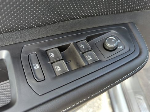 New 2026 Volkswagen Atlas SE image 27