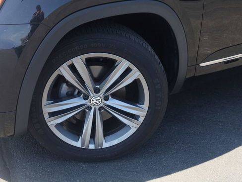Used 2019 Volkswagen Atlas SEL R-Line AWD/4WD image 17