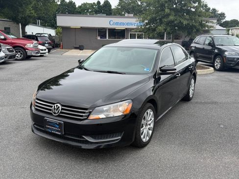 Used 2013 Volkswagen Passat 2.5 SE FWD image 1