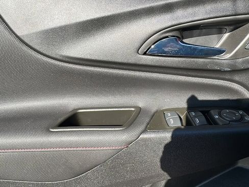 Used 2023 Chevrolet Equinox RS image 14