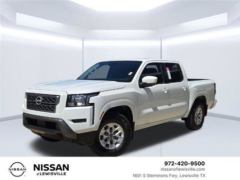 Certified 2024 Nissan Frontier SV RWD image 1
