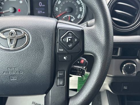 Used 2018 Toyota Tacoma SR w/ SR Convenience Package AWD/4WD image 28