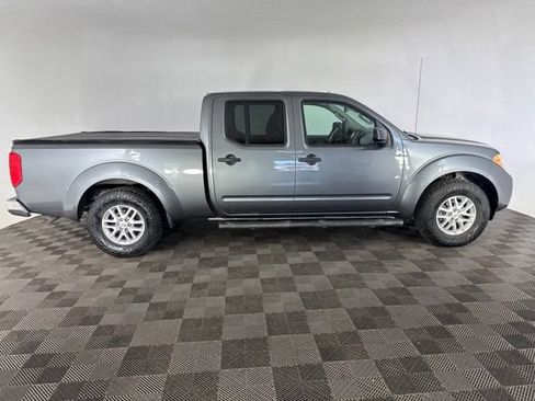 Used 2016 Nissan Frontier SV w/ SV Value Truck Package RWD image 4