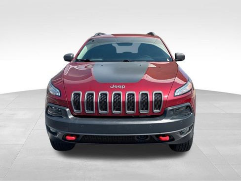 Used 2017 Jeep Cherokee Trailhawk AWD/4WD image 3