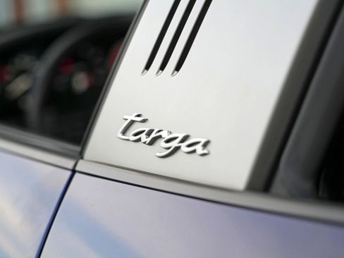 Used 2022 Porsche 911 Targa 4S w/ Premium Package image 65