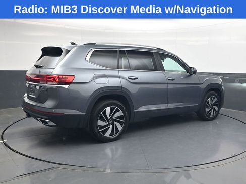 Used 2024 Volkswagen Atlas SEL AWD/4WD image 4