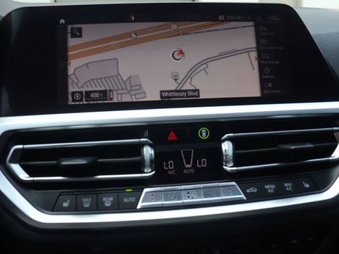 Used 2019 BMW 330i Sedan w/ Convenience Package RWD image 29