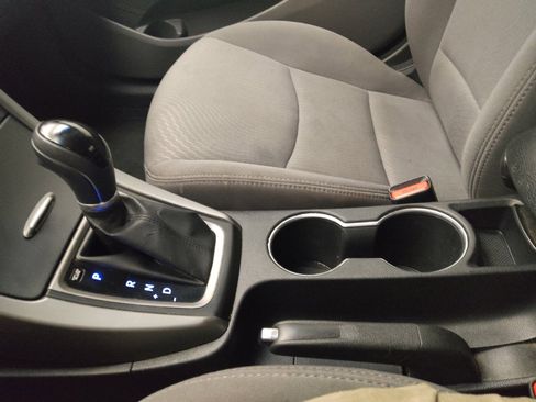 Used 2016 Hyundai Elantra SE w/ Option Group 02 image 26