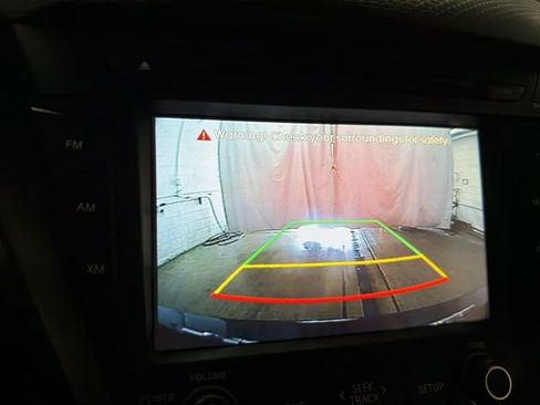 Used 2015 Hyundai Veloster Turbo FWD image 20