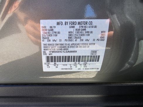 Used 2020 Ford Explorer Platinum AWD/4WD image 37